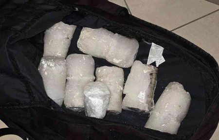 Policija zaplenila 15 kilograma kokaina u Jakovu i Novom Beogradu 