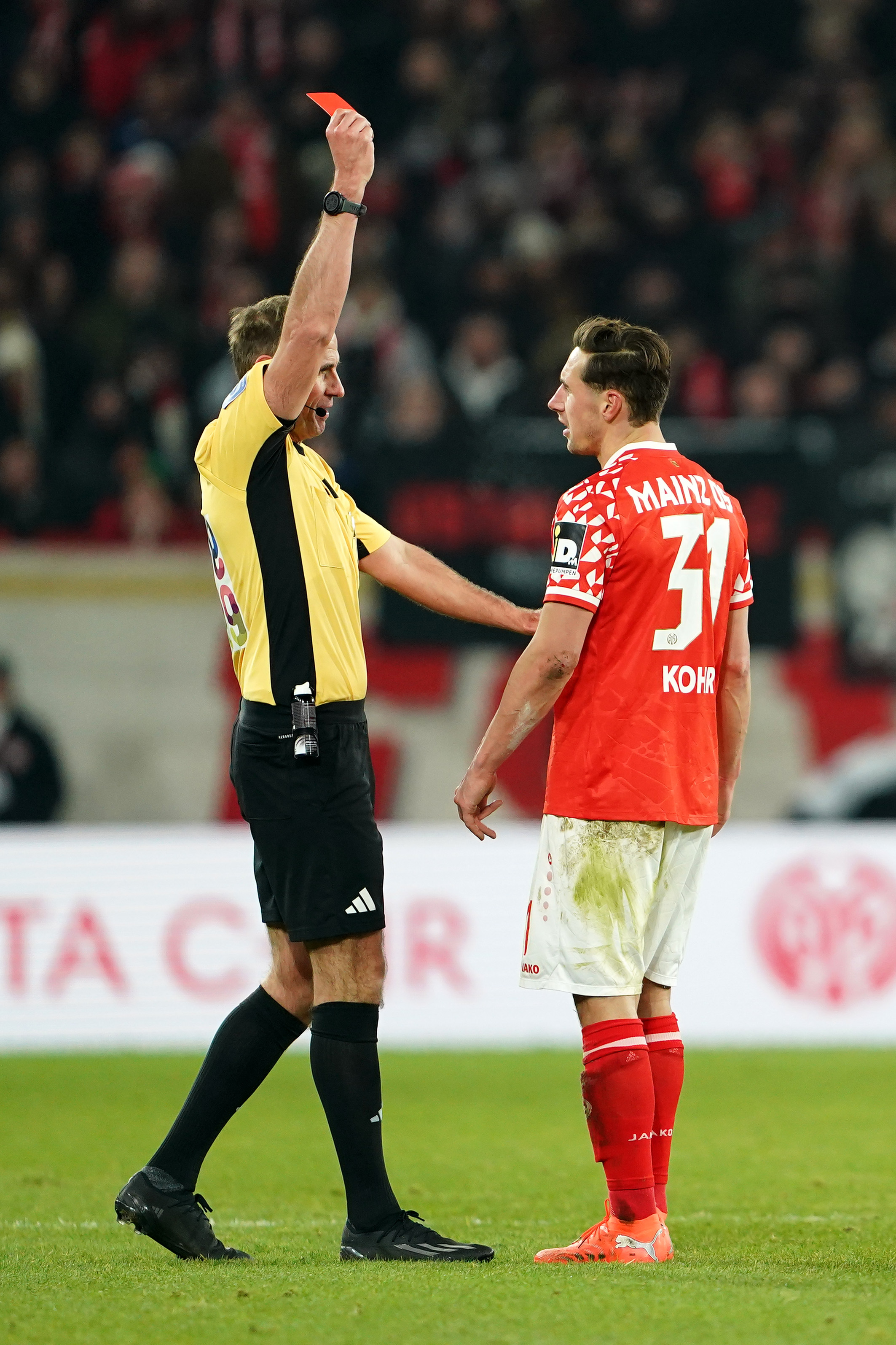 Bundesliga-Rekord: Kohr kassiert neunte Rote Karte und drei Spiele Sperre