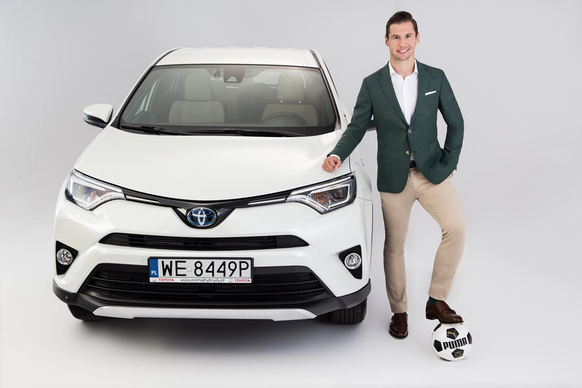 Polski piłkarz dostał nowy samochód