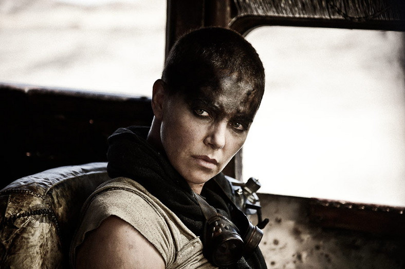 Charlize Theron w filmie "Mad Max: Na drodze gniewu"