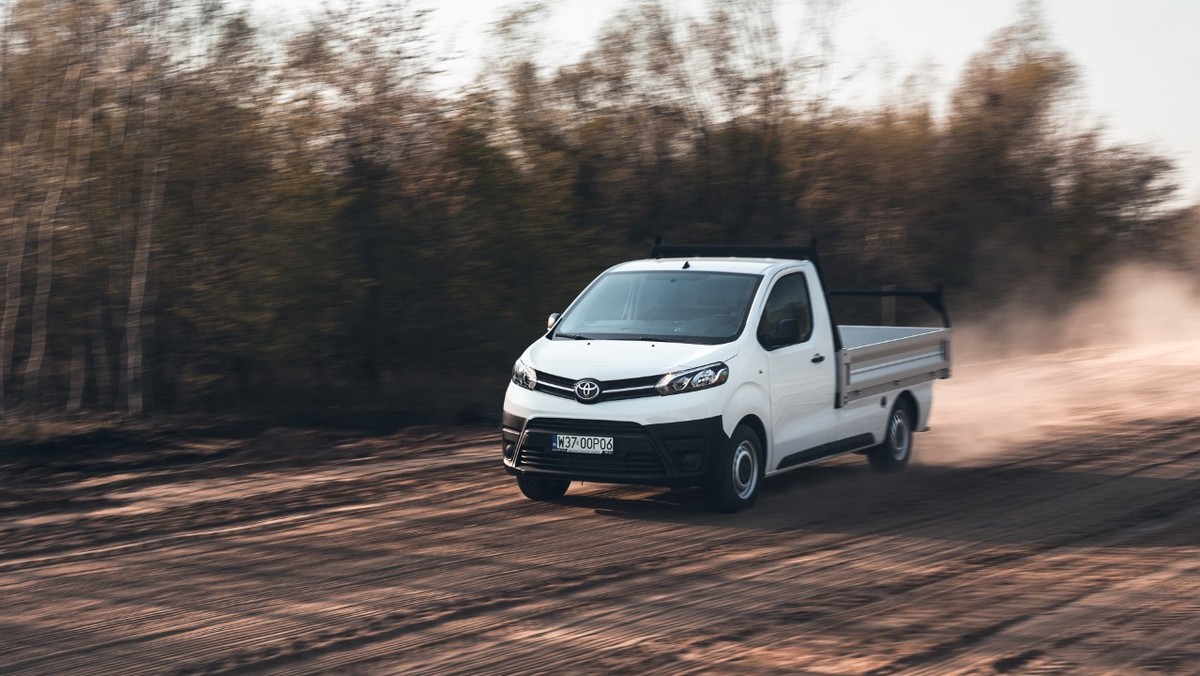 Samochód dostawczy - Toyota Proace