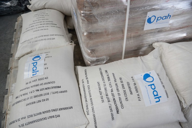 POMOC HUMANITARNA Z POLSKI W DRODZE DO NEPALU