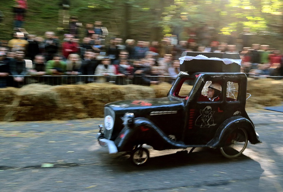 WARSZAWA II WYŚCIG MYDELNICZEK RED BULL