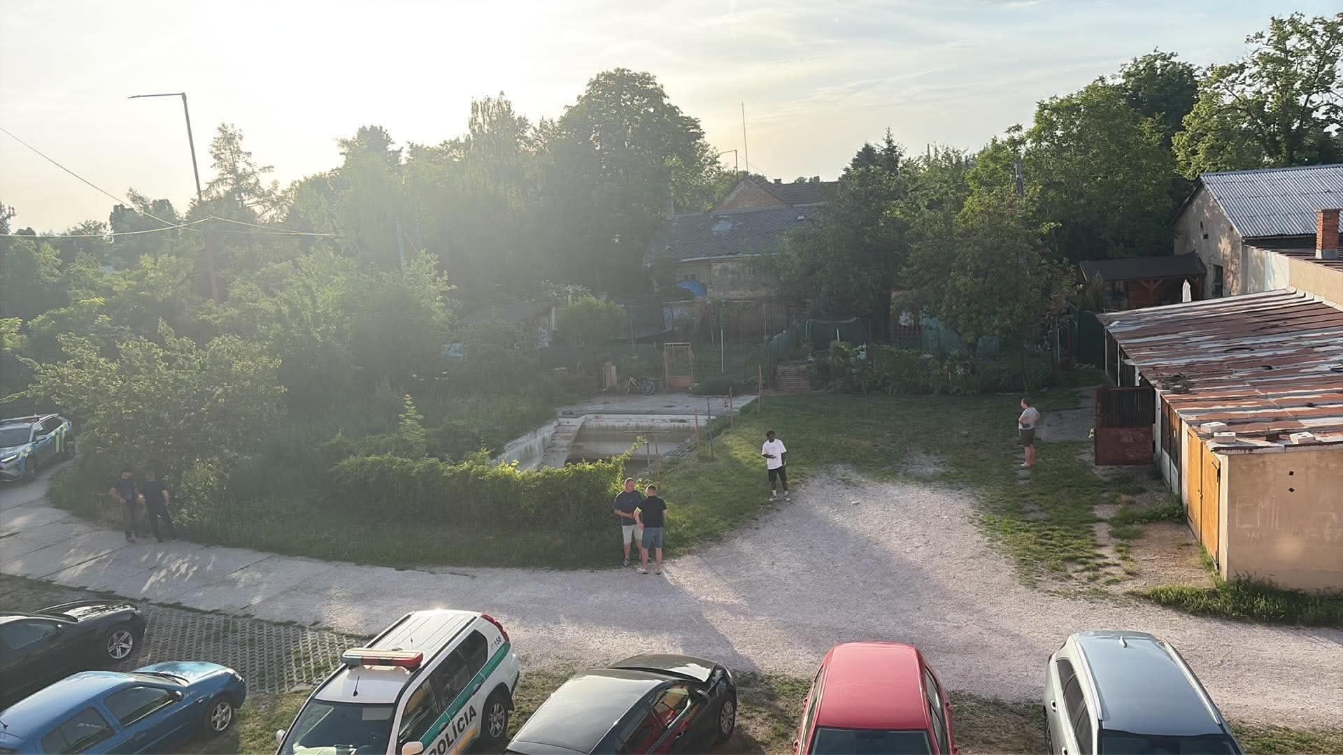Vyšetrovanie násilnej smrti v Šuranoch, 24. mája 2026