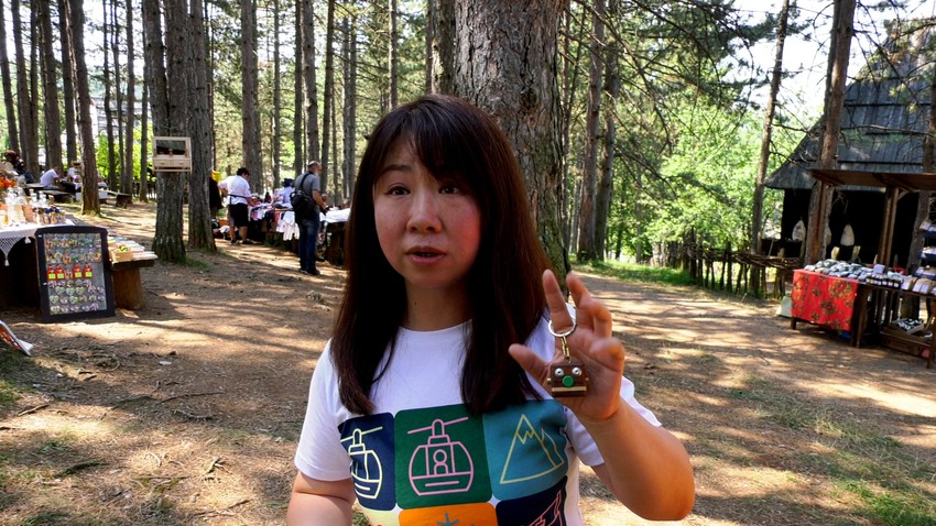 Kinezi na vašaru starih zanata u Sirogojnu