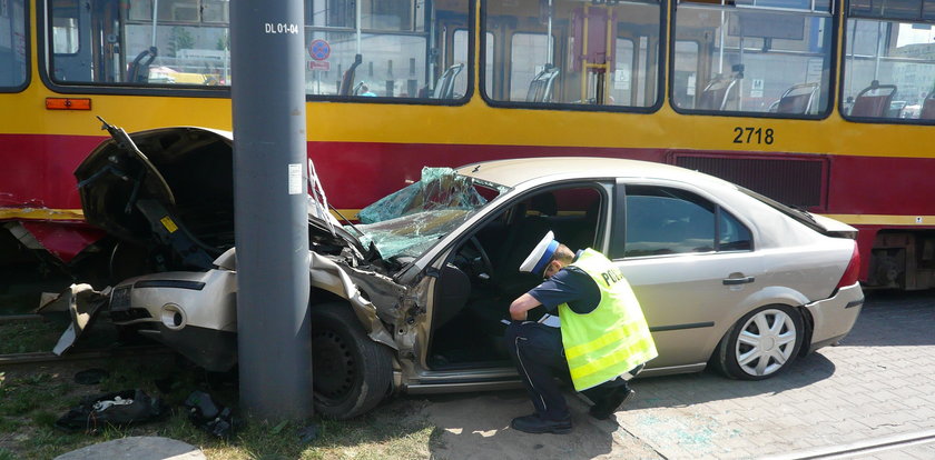 Wypadek na Dolnej. Dramatyczna akcja ratunkowa