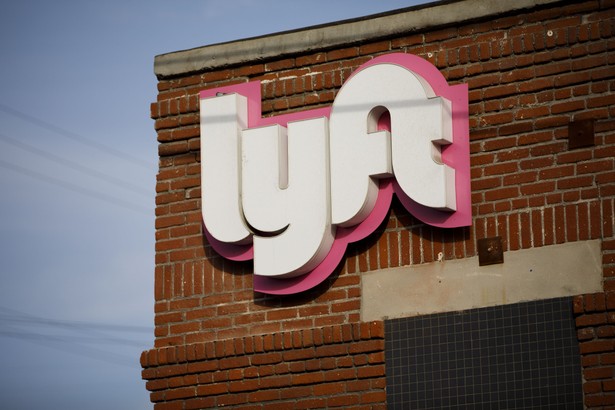 Logo Lyft, Los Angeles, Kalifornia, 13.11.2017