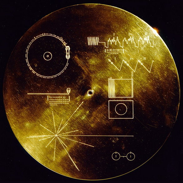 Voyager Golden Record – okładka z informacjami na temat odtworzenia nagrania