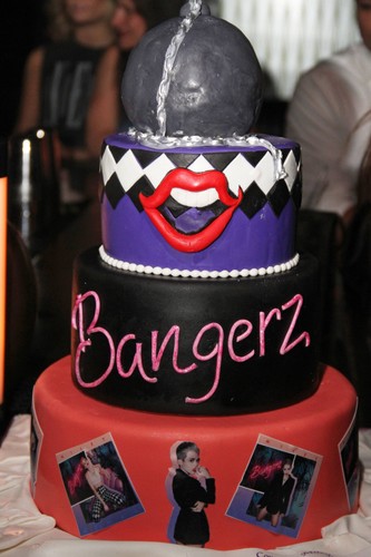 Tort z okazji premiery albumu 'Bangerz'