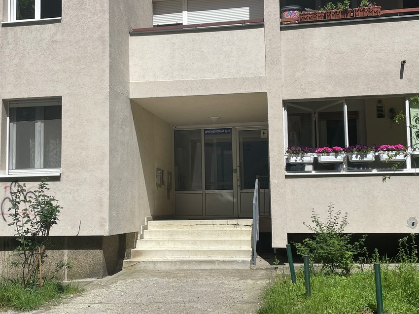 Zgrada u kojoj je živeo preminuli muškarac