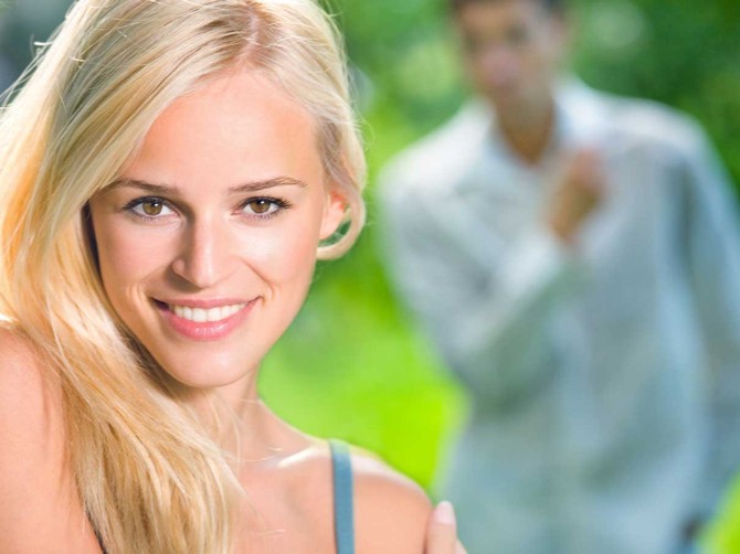 4311_DA-LI-RAZMISLJATE-O-PRELJUBI-shutterstock_9287500
