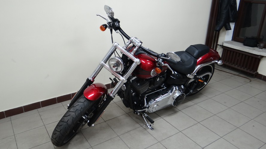 Harley-Davidson Breakout