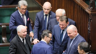 Sondaż: o czym marzy elektorat PiS?