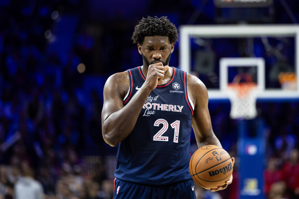 Joel Embiid pobił swój rekord sezonu, notując 51 punktów i 12 zbiórek w wygranym 127:113 meczu ligi NBA z Minnesotą Timberwolves