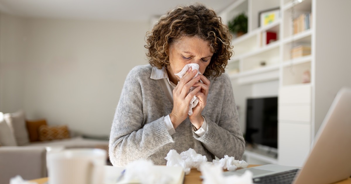Chorobowe z ZUS dla przedsiębiorcy w 2026 roku: ile wyniesie zasiłek i czy warto inwestować w prywatne ubezpieczenie?