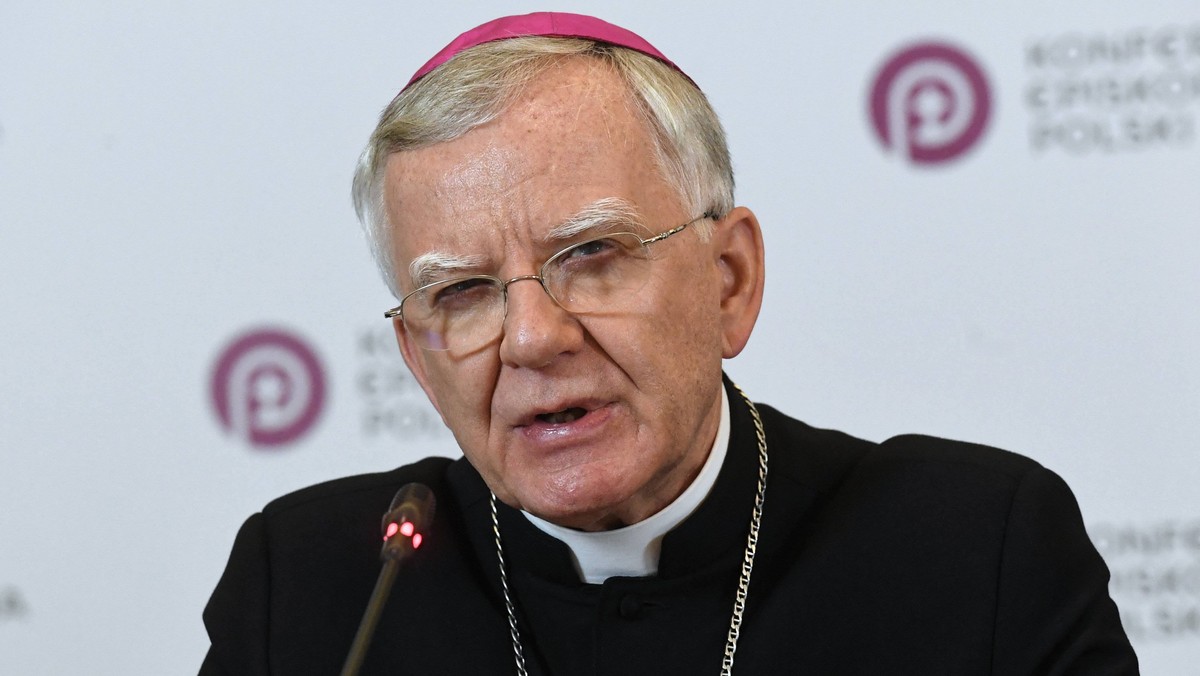 Abp Jędraszewski o LGBT. Przewodniczący Rady Miasta Krakowa potępia