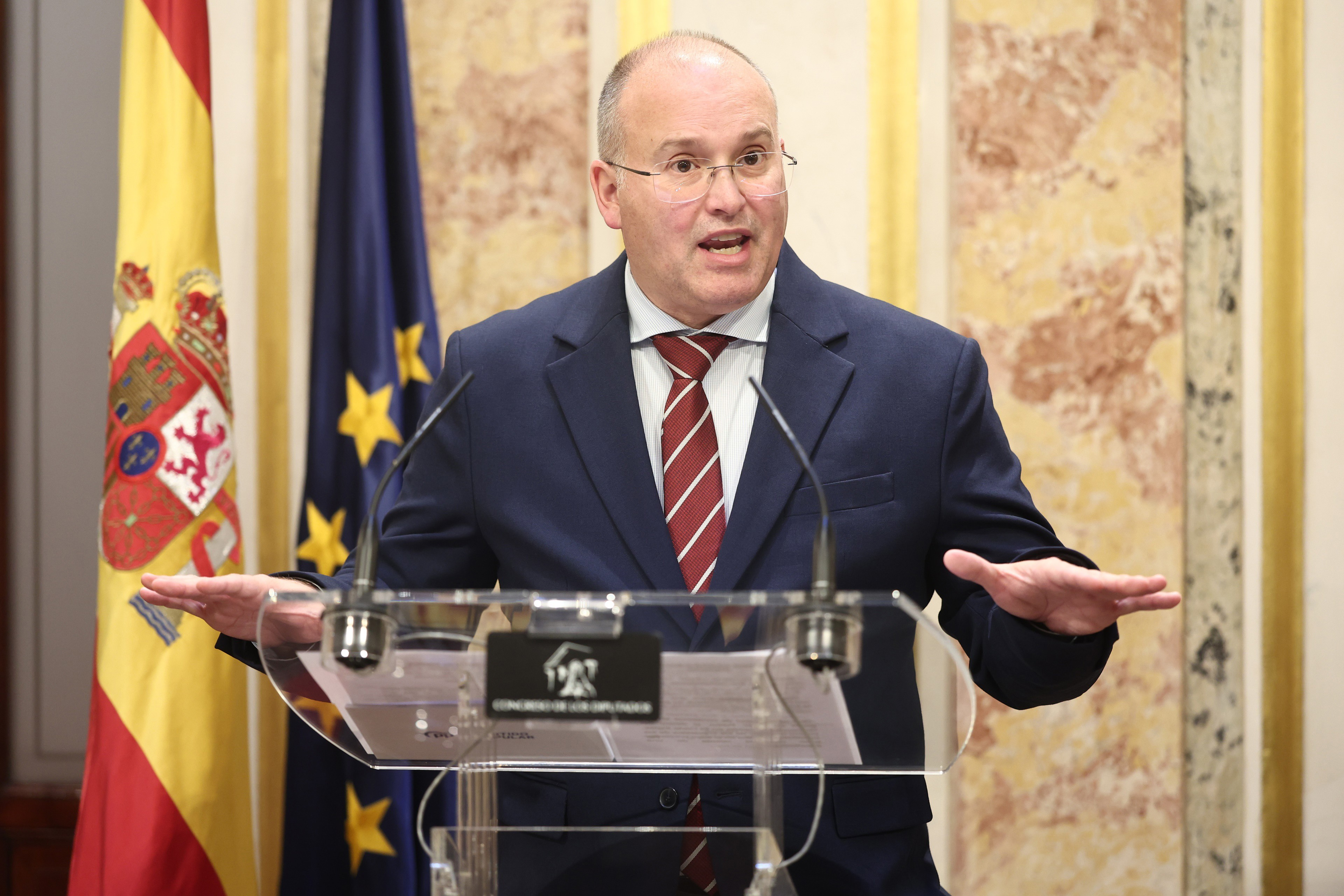 PP: Juan Carlos I puede volver a España cuando quiera