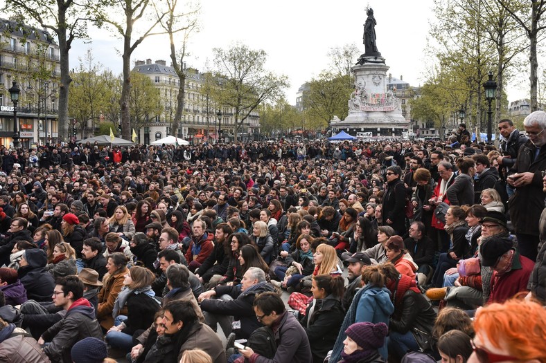 Francja: podczas manifestacji przeciwko wzrostowi akcyzy zginęła kobieta 