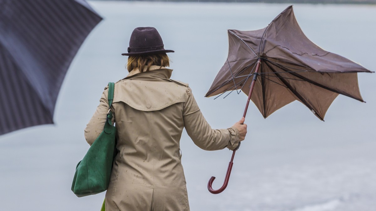 Dodatnia temperatura i opady deszczu mogą prowadzić do wzrostu poziomu Sanu, Wisłoki i Wisłoka. Najtrudniejsza sytuacja będzie w górnych biegach tych rzek. IMGW ostrzega również przed silnym wiatrem. W ciągu najbliższych dwóch dni może bardzo mocno powiać na obszarze aż jedenastu województw.