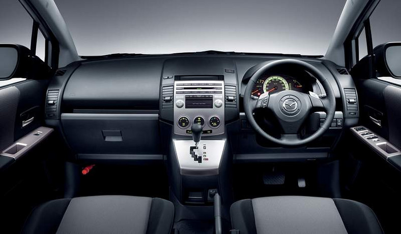 Mazda 5: nowa skrzynia biegów i silnik 2,0 DISI
