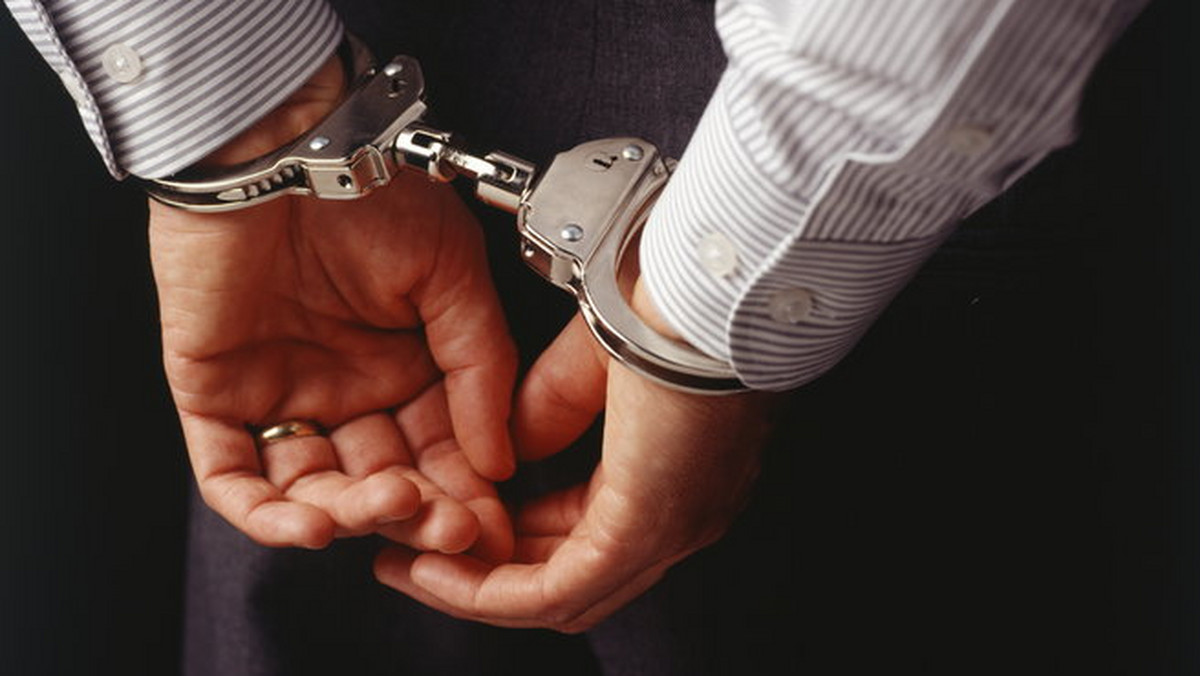23-letni mężczyzna został zatrzymany przez policję z Krosna w związku z podejrzeniem o podrabianie banknotów i wprowadzenie ich do obiegu - podaje Komenda Wojewódzka Policji w Rzeszowie. Grozi mu 25 lat więzienia.