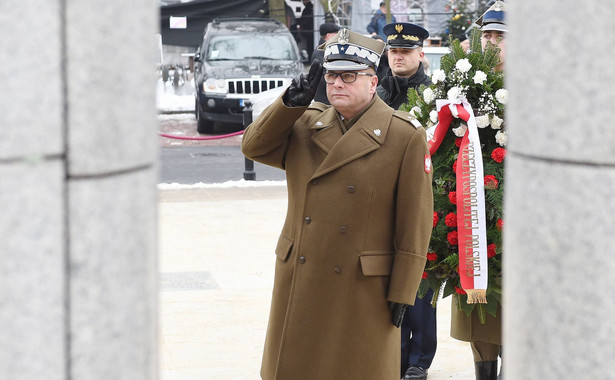 Jest decyzja w sprawie generała Kraszewskiego. Dokument czeka tylko na podpis Mariusza Kamińskiego