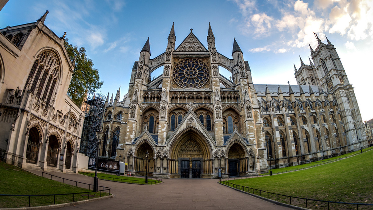 Westminster Abbey, londyńska średniowieczna kolegiata św. Piotra w Westminsterze, otwiera dla zwiedzających nowe muzeum na poddaszu, wewnątrz triforium - w galerii na wysokości ponad 15 m obiegającej nawę, skąd rozciąga się "najlepszy widok w całej Europie".