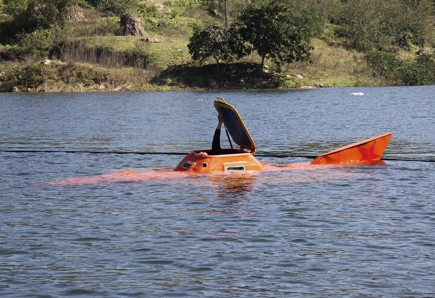 Kakva će to tek biti podmornica kad dobije još osvetljenje