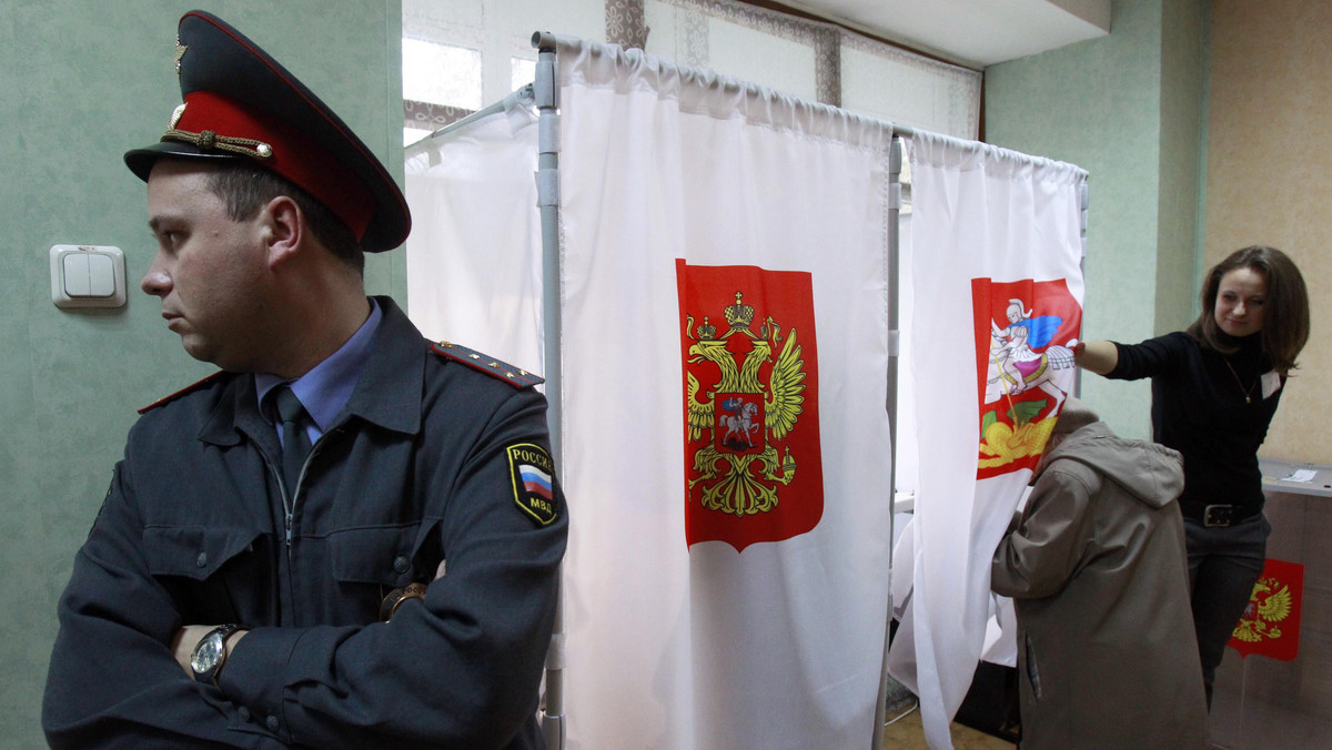 Kierowana z Kremla partia Jedna Rosja z dużą przewagą wygrała wybory lokalne, które w niedzielę odbyły się w niektórych regionach Federacji Rosyjskiej.