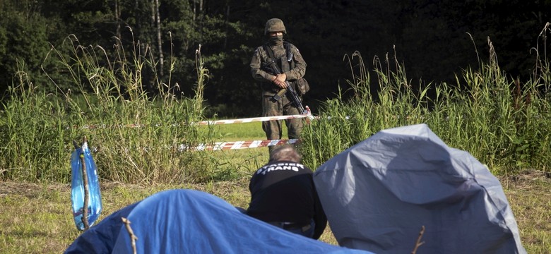 Polska klasa polityczna straciła instynkt samozachowawczy. Wystarczyła grupka imigrantów [FELIETON]