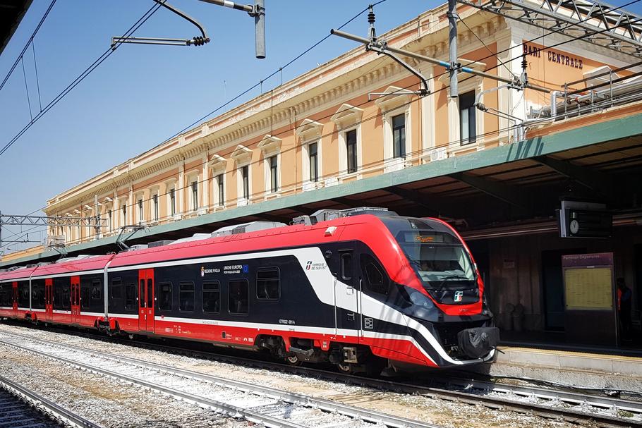 Impuls 2 na dworcu kolejowym w Bari