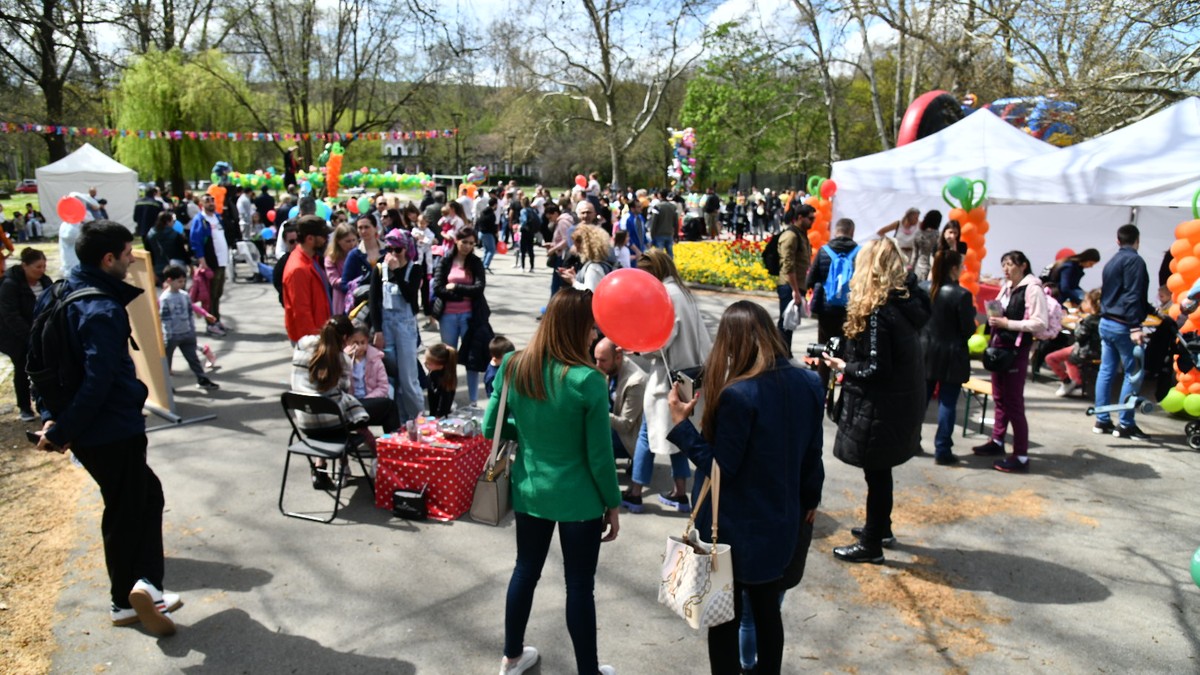 Na Lazarevu subotu dele se krofne u 60 hramova u Beogradu: Cena dobrovoljni prilog