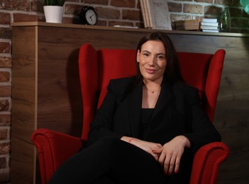 "Da li da ustanem ili odustanem?!" Kristina Spalević u SUZAMA posle SELIDBE sa sinovima, Kristijan PRETI NAJGNUSNIJIM POTEZOM (VIDEO)