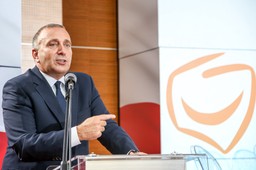 Zespół PO ma "odkłamywać fałszywą narrację Macierewicza ws. Smoleńska": Damy świadectwo prawdzie