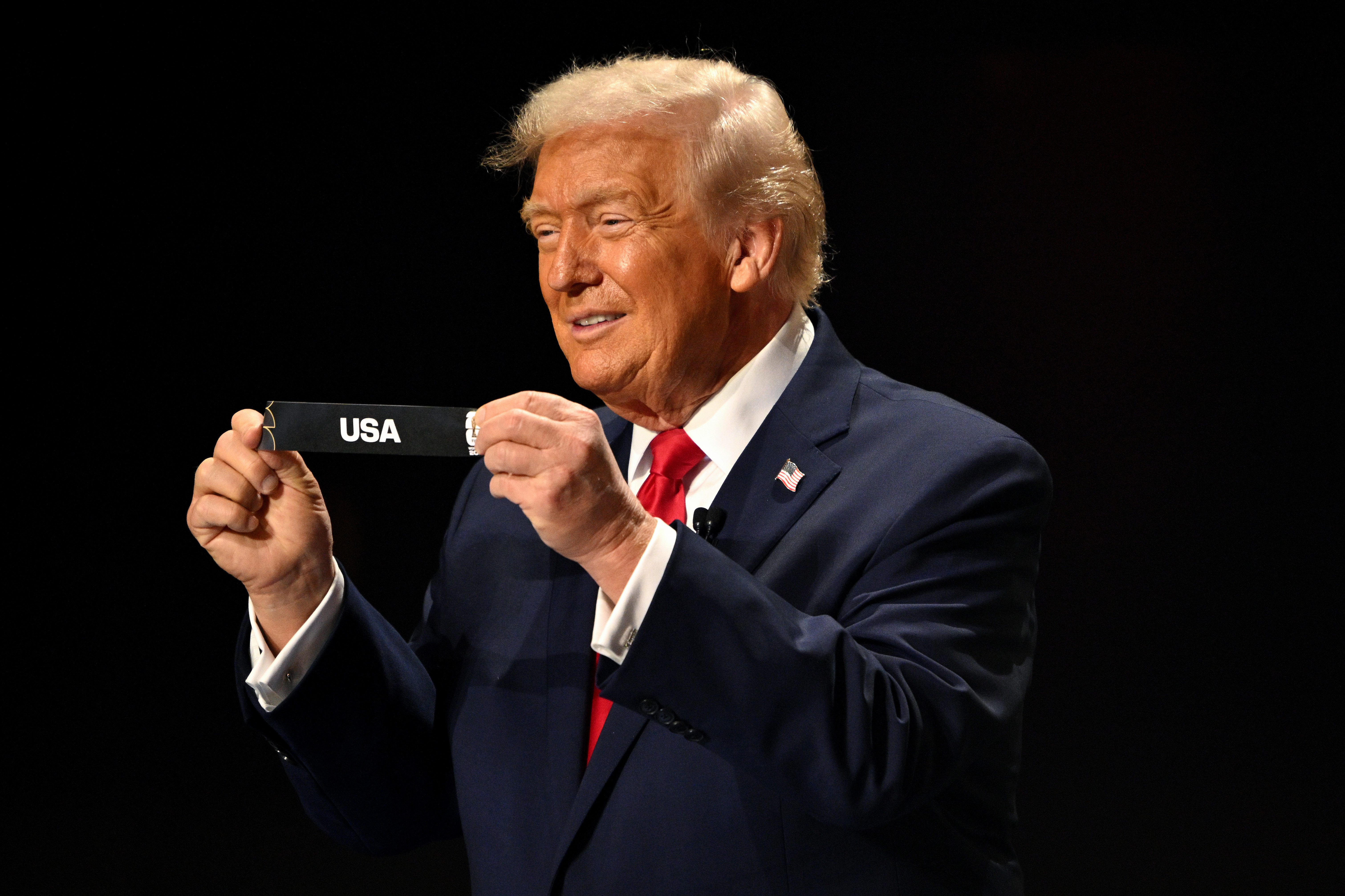 FIFA ehrt Trump mit Friedenspreis: Medien sprechen von Speichelleckerei