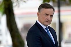 Pełnomocnik Agnieszki Holland dla Dziennik.pl: Ziobro przekroczył granicę dobrego smaku. Będzie proces