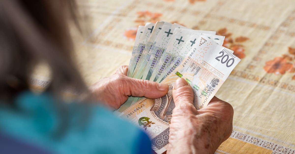 高齢者は2026年にそのような年金を受け取ることになる。年金が2倍になる人もいるだろう