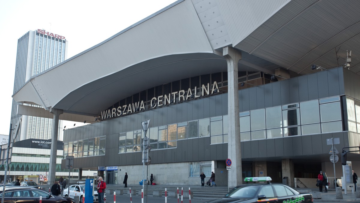 Dodatkowe pociągi, nowa linia kolejowa z lotniska do centrum stolicy i odnowiony dworzec Warszawa Stadion. Oto plany kolejarzy na Euro 2012. Miejmy nadzieję, że ze wszystkim zdążą.