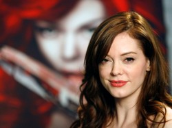 Piękna Rose McGowan zostanie szeryfem