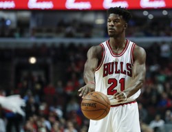 Liga NBA: 52 punkty Jimmy'ego Butlera