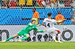 Krul jest tylko jeden. Rezerwowy bramkarz zapewnił Holendrom awans. WIDEO