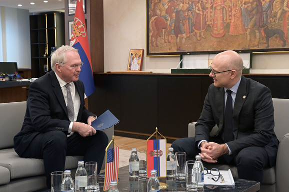 Vučević sa američkim ambasadorom: Razgovor o saradnji dve zemlje i borbi Srbije za građane na KiM