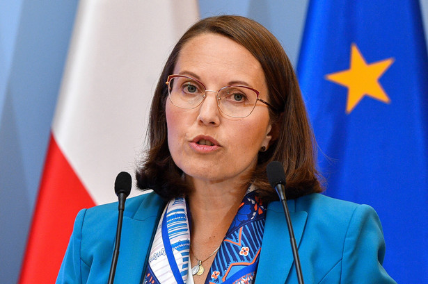 Minister finansów Magdalena Rzeczkowska