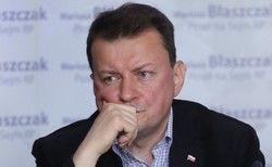 Błaszczak: Wyciągnęliśmy wnioski. Nagrody były błędem, przekazałem swoją na Caritas