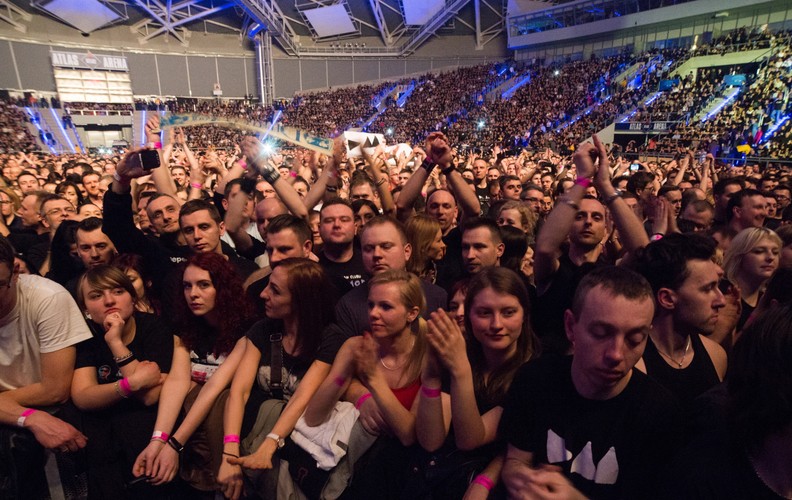 Fani Depeche Mode podczas koncertu w Łodzi