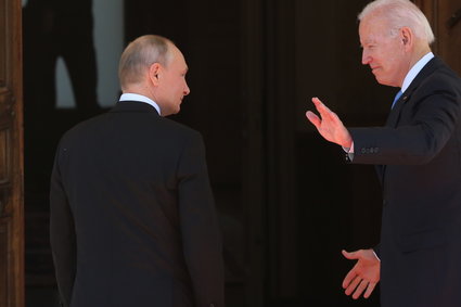 Bloomberg: Biden chce objąć sankcjami samego Putina