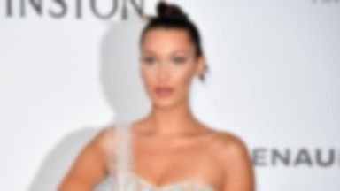 Bella Hadid pokazała się topless. Modelka pozuje jedynie w majtkach