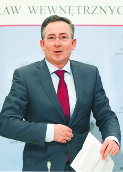 Ministerstwo Spraw Wewnętrznych trapi klanowość i niefektywność