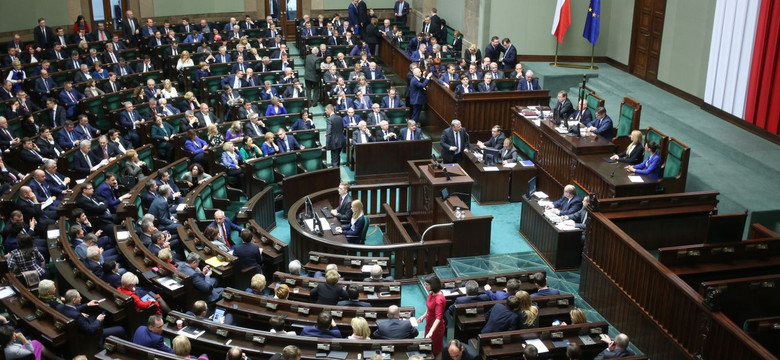 Sejm zlikwidował tzw. godziny karciane