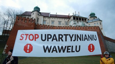 Wawel protest PiS Jarosław Kaczyński